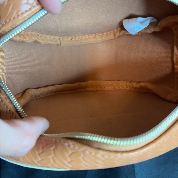 Bath & Body Works Coconut Shaped Tan and White Cosmetic Bag - Picture 4 of 7